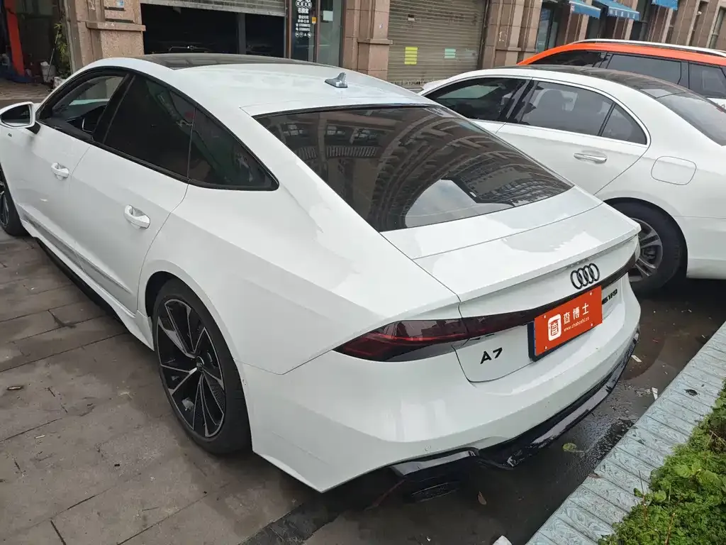Audi A7 — фото 9