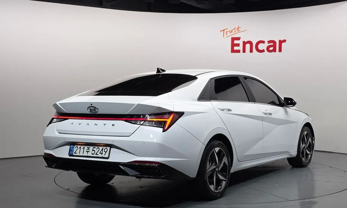 Hyundai AVANTE — фото 4
