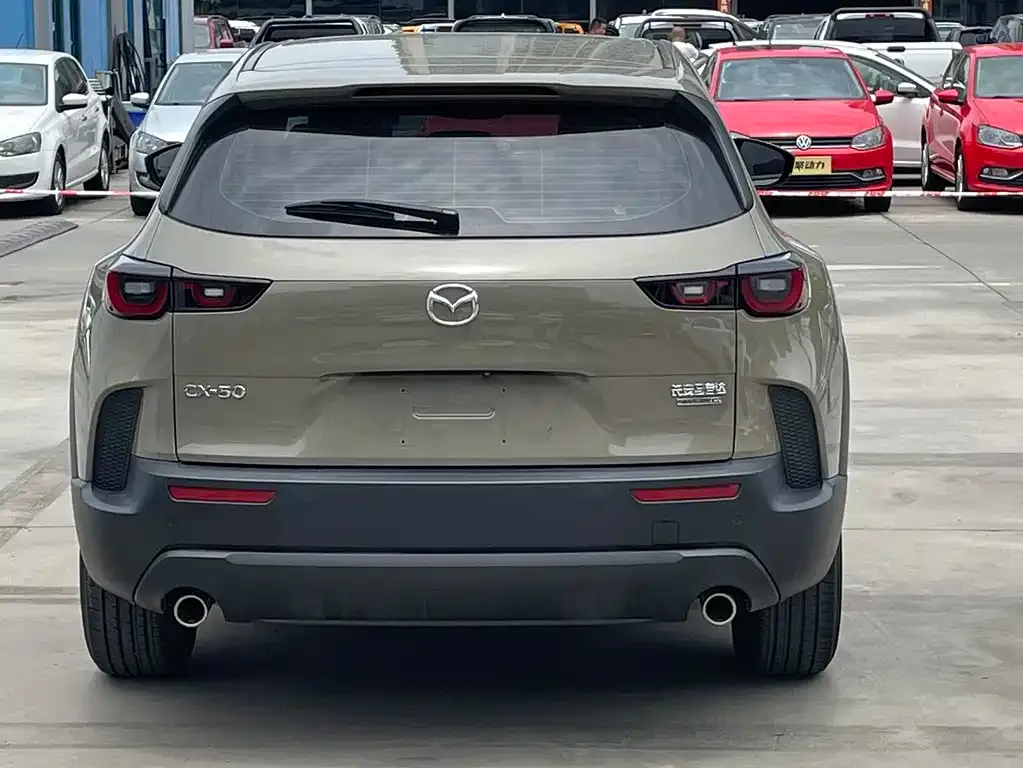Mazda CX-50 2023 из CN, фото 8