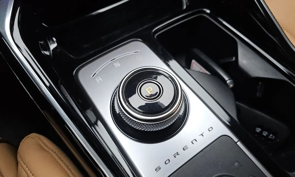 Kia Sorento — фото 3