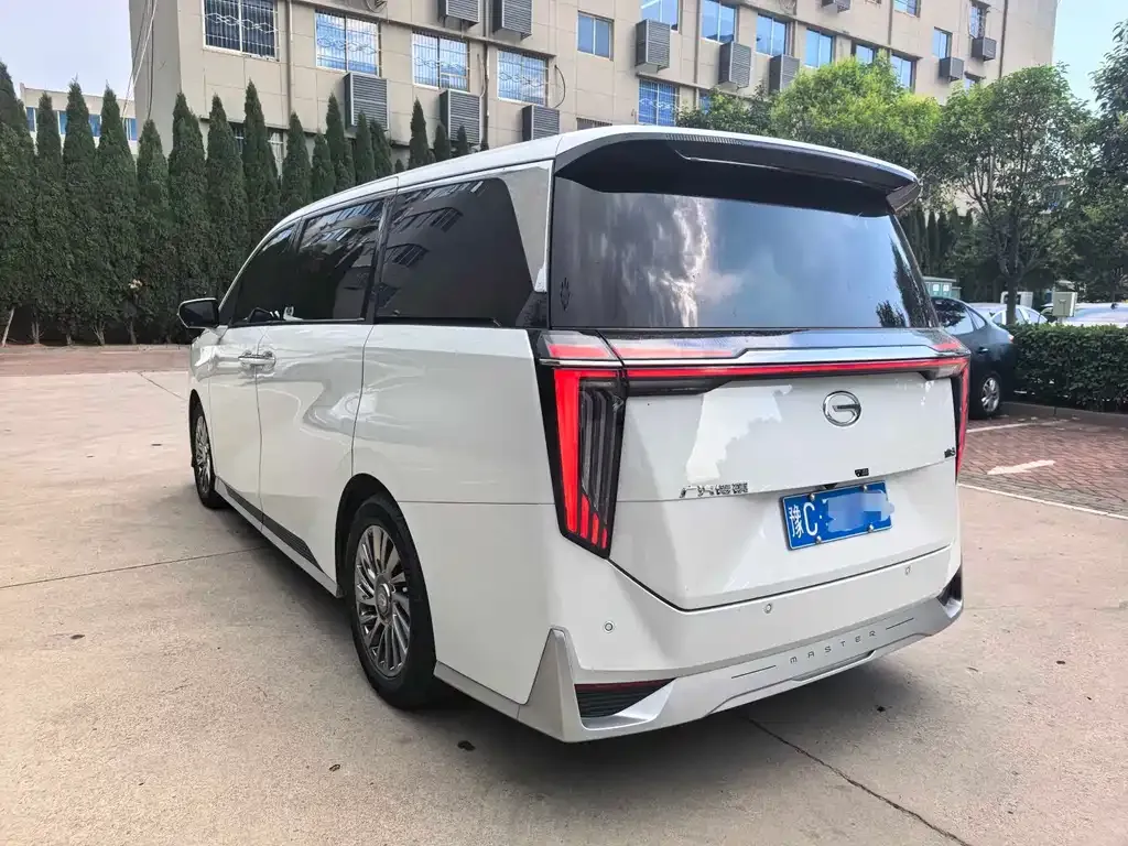 GAC Motor Trumpchi M8 — фото 3