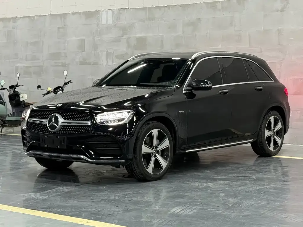 Mercedes-Benz GLC — фото 1