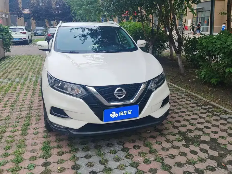 Nissan Qashqai — фото 8