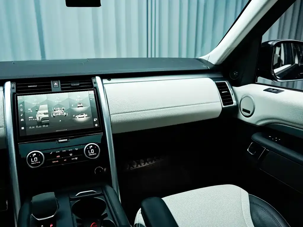 Land Rover Discovery — фото 10