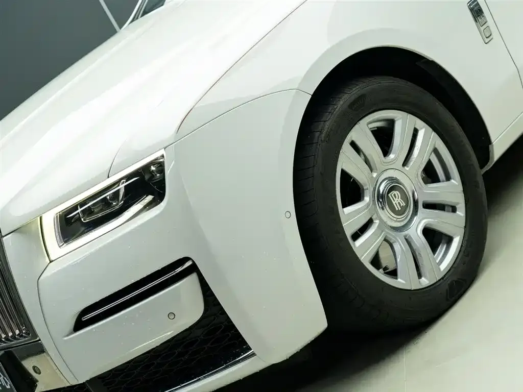 Rolls-Royce Ghost — фото 5