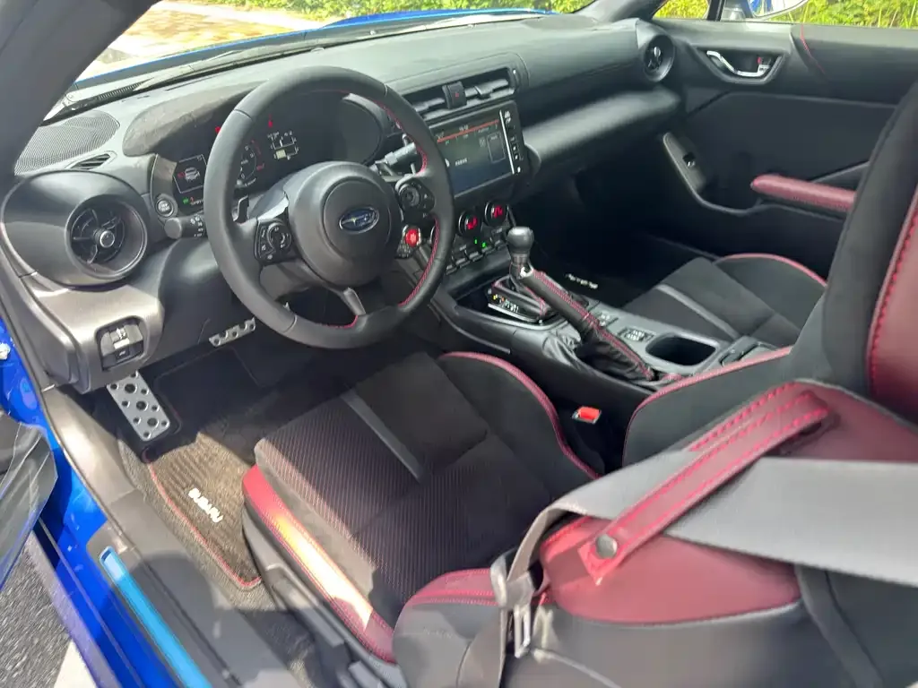 Subaru BRZ — фото 3