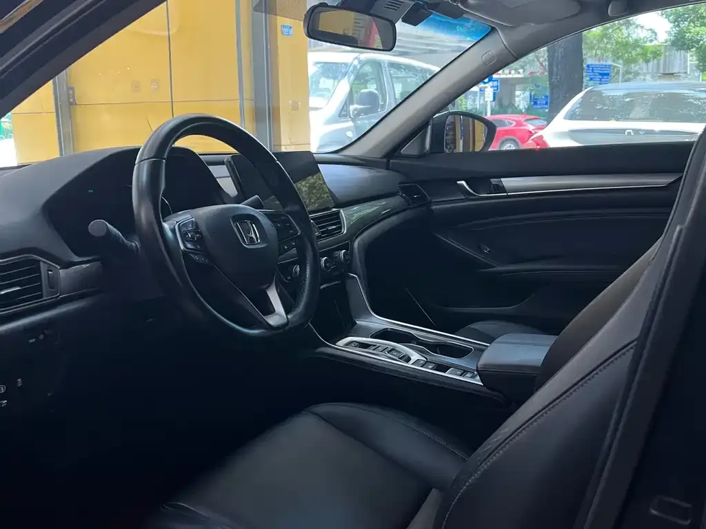 Honda Accord — фото 3
