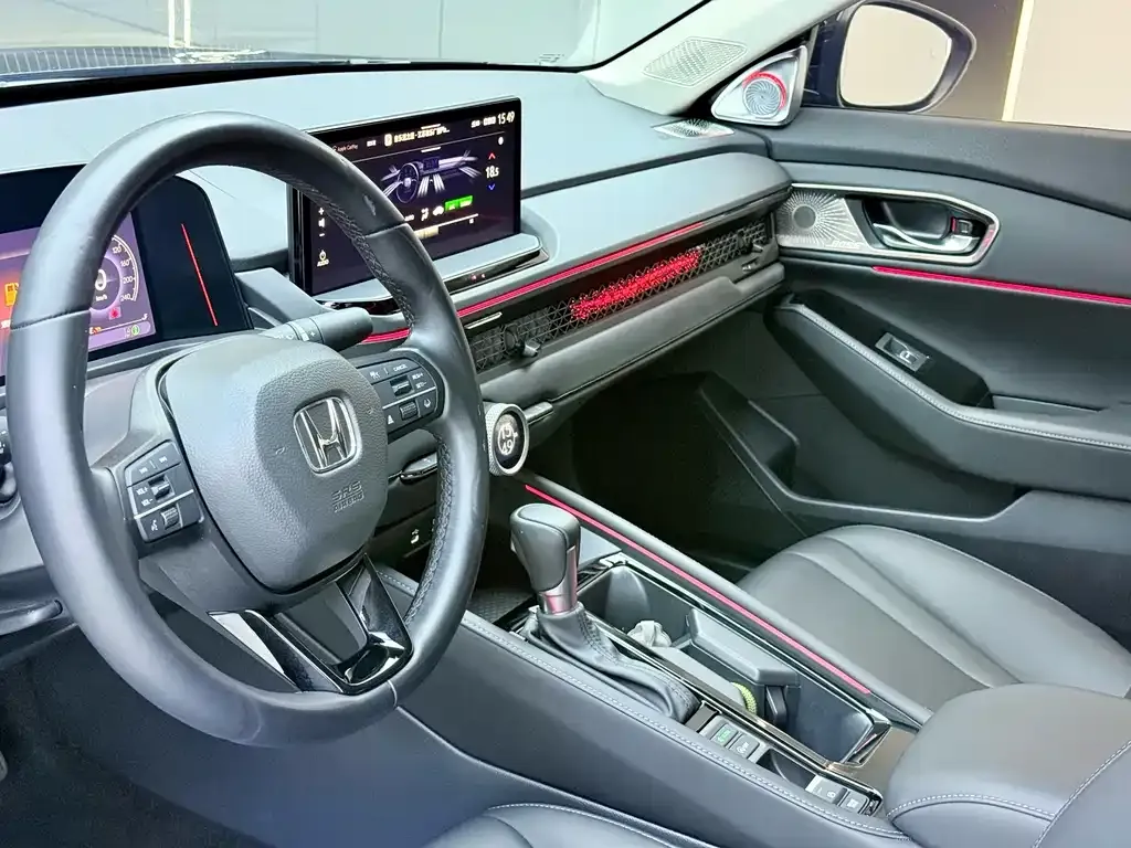 Honda Accord — фото 7