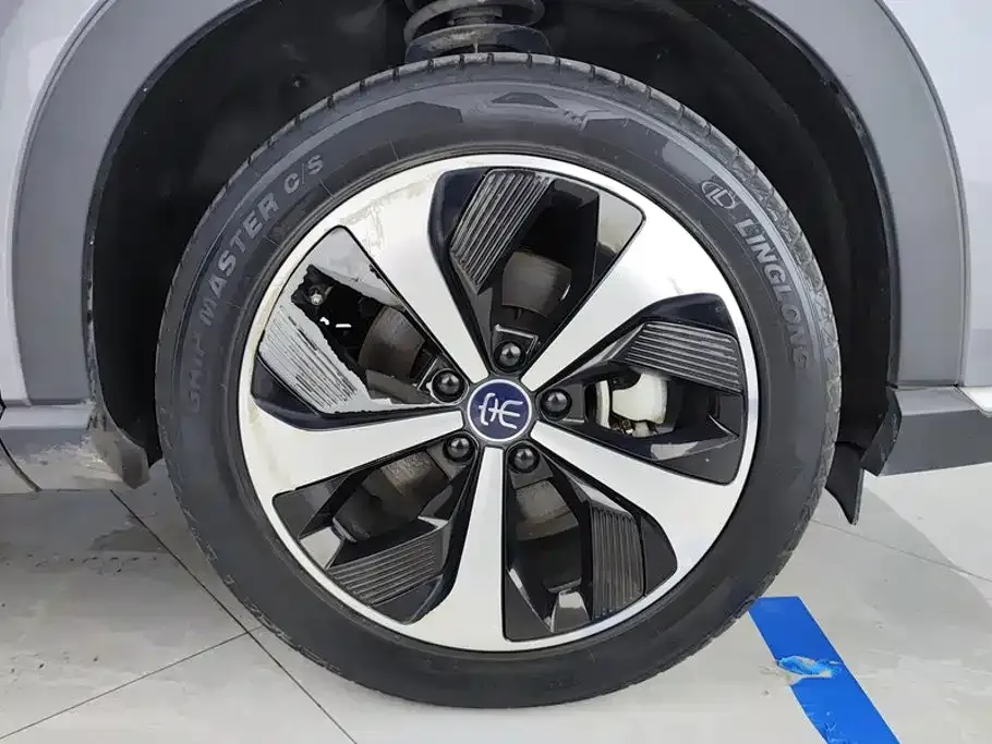BYD PLUS New Energy — фото 4