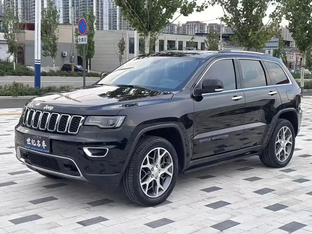 Jeep Grand Cherokee (Import) — фото 1