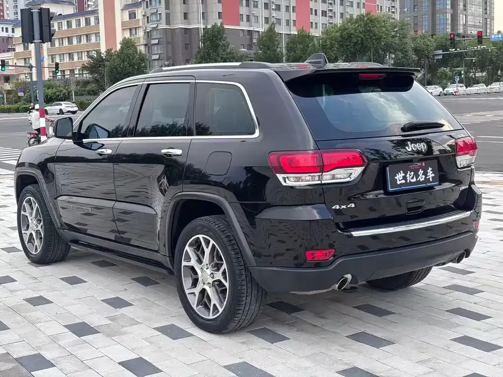 Jeep Grand Cherokee (Import) — фото 8