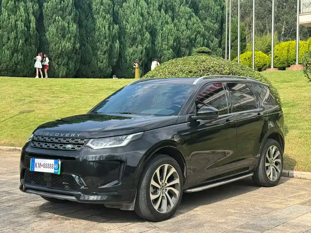 Land Rover Discovery Sport Hybrid — фото 1