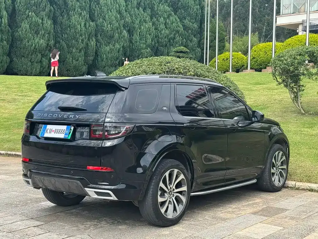 Land Rover Discovery Sport Hybrid — фото 10