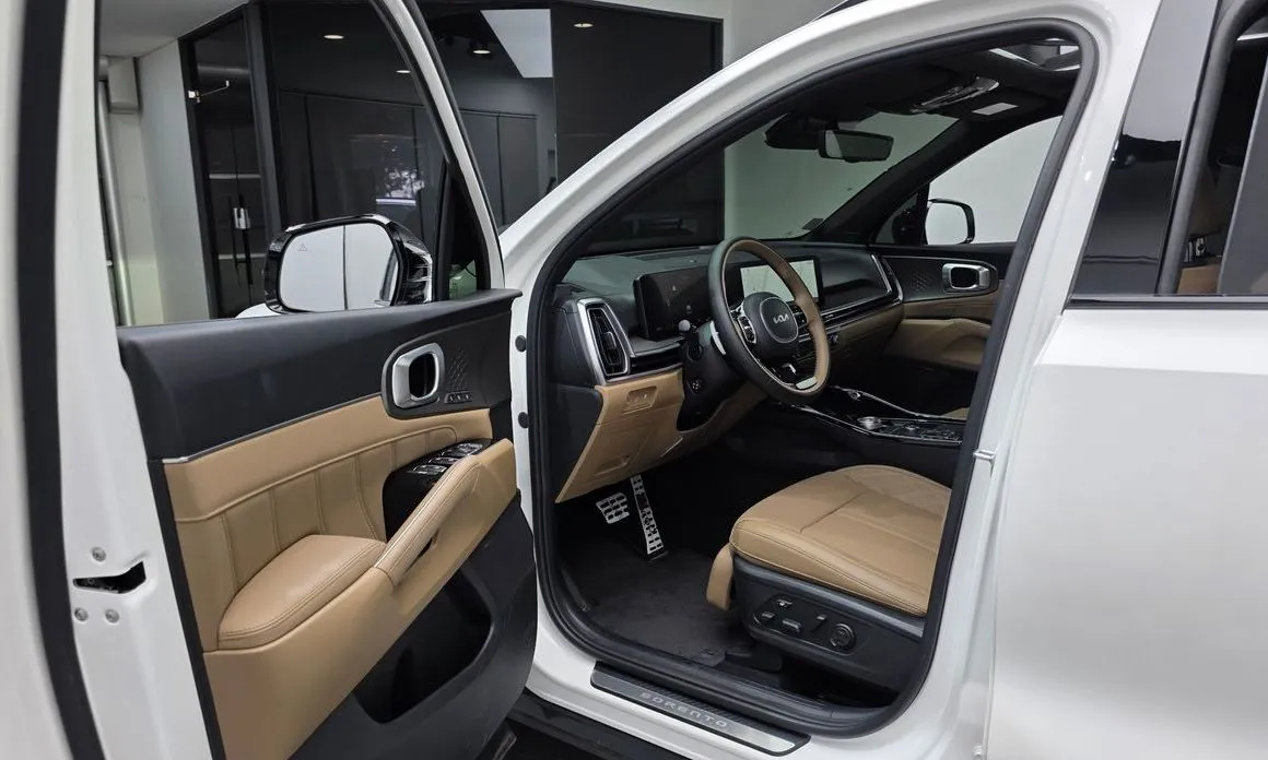 Kia Sorento — фото 9