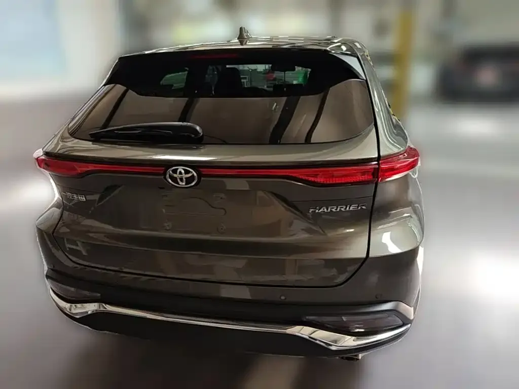 Toyota Harrier — фото 6