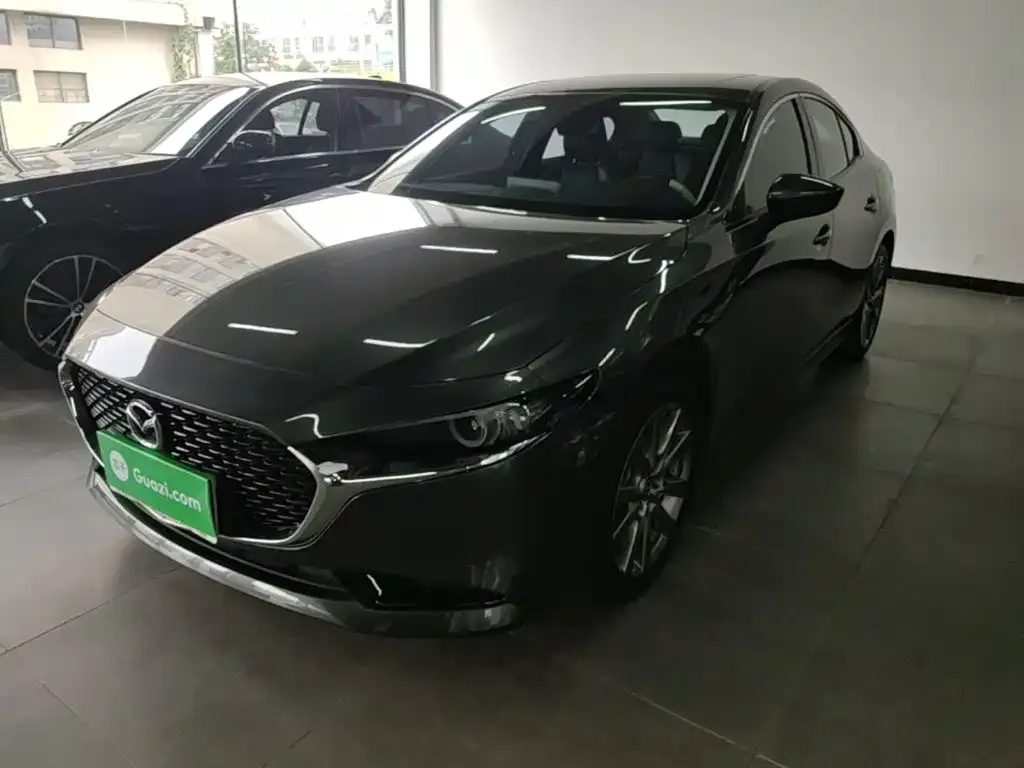 Mazda 3 Axela — фото 10