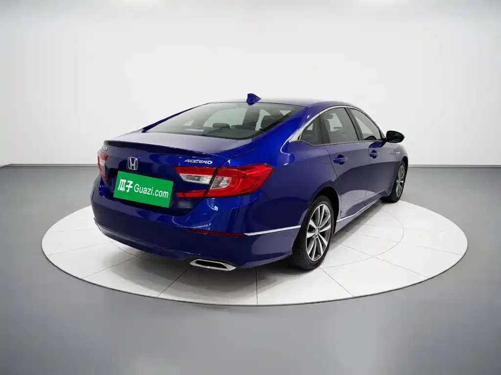 Honda Accord — фото 7
