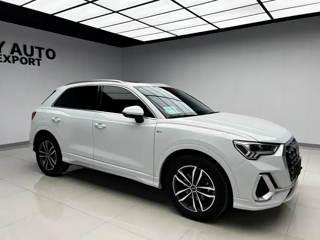 Audi Q3 — фото 5