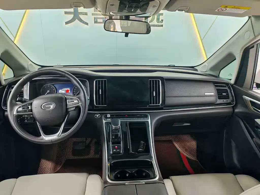 GAC Motor Trumpchi M8 — фото 9