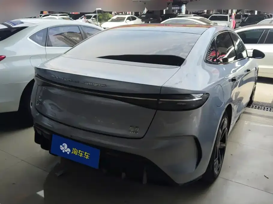 BYD Seal — фото 7