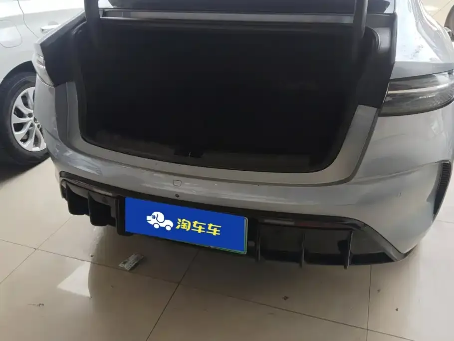 BYD Seal — фото 5