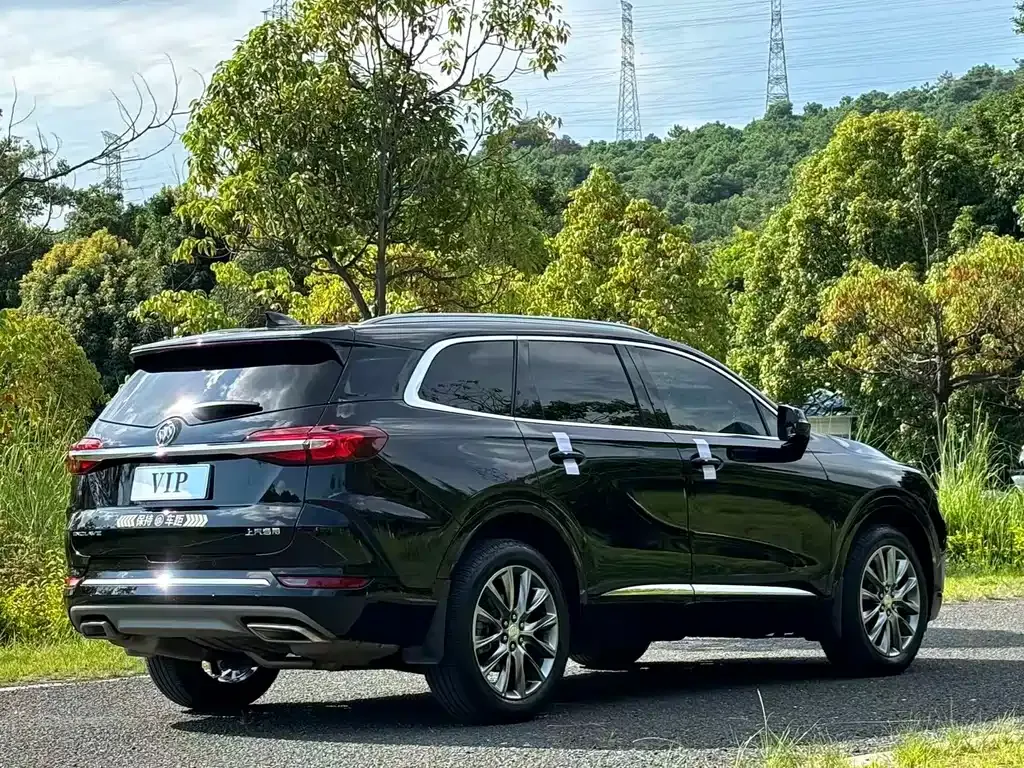 Buick Enclave — фото 8