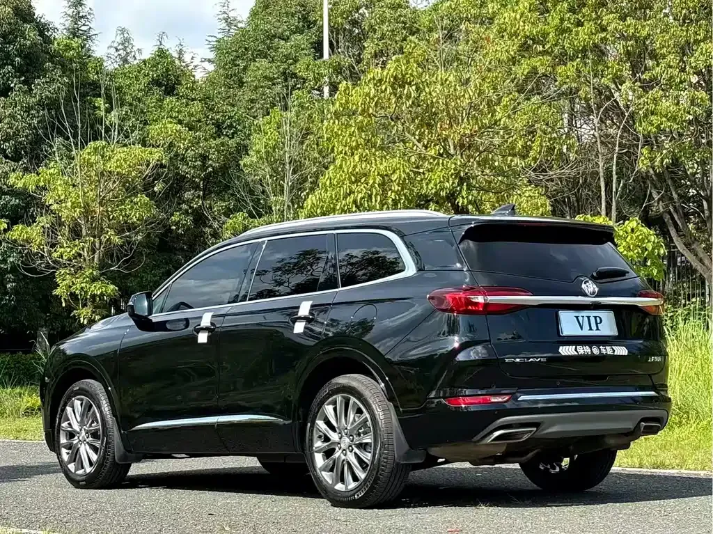 Buick Enclave — фото 7