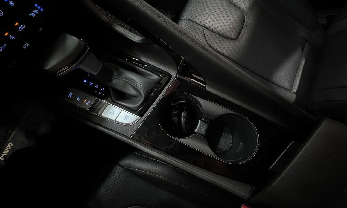 Hyundai AVANTE 2024 из KR, фото 2