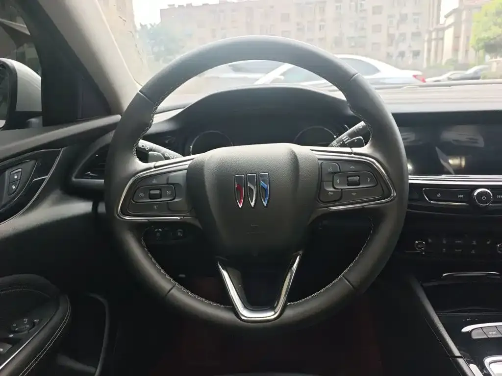 Buick Regal — фото 2