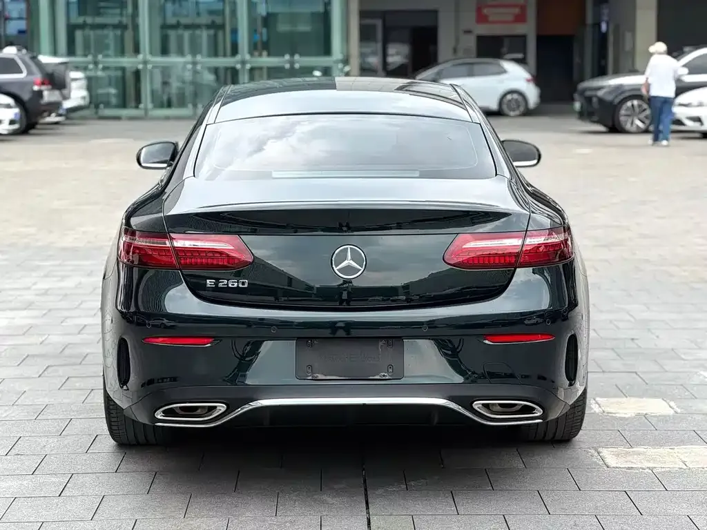 Mercedes-Benz E-Class (Import) — фото 4