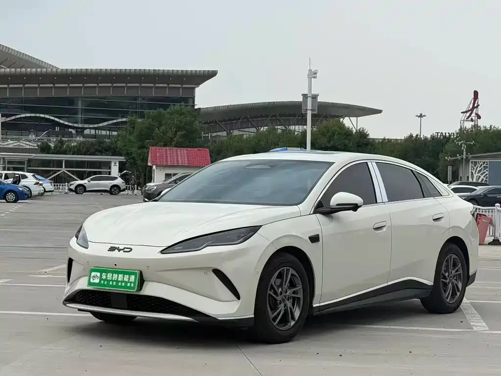 BYD Seal 06