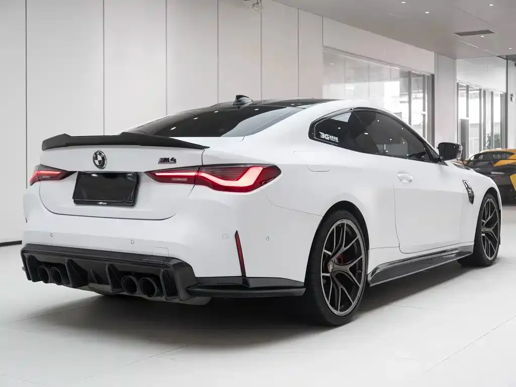 BMW M4 — фото 7