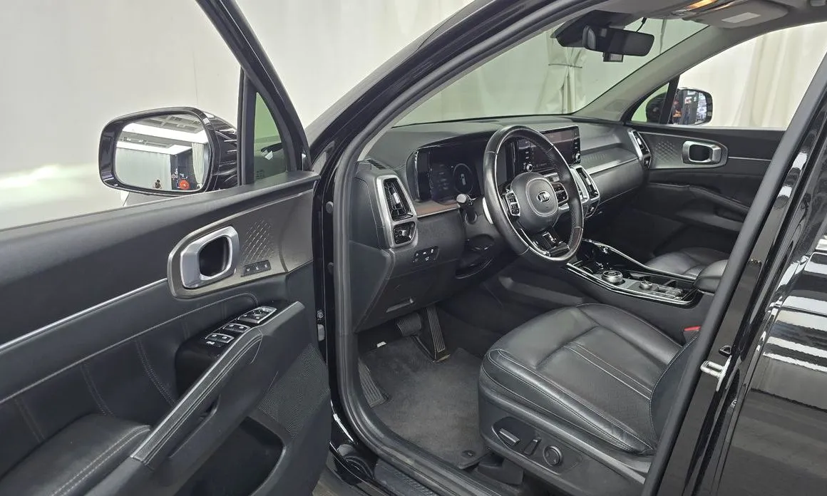 Kia Sorento — фото 8