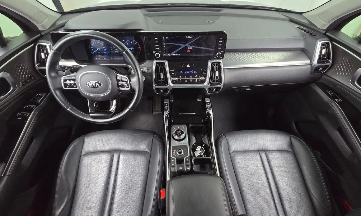 Kia Sorento — фото 6