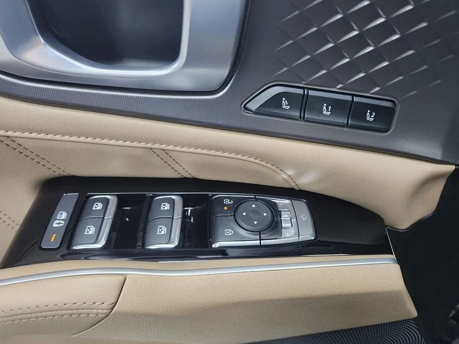 Kia Sorento — фото 9