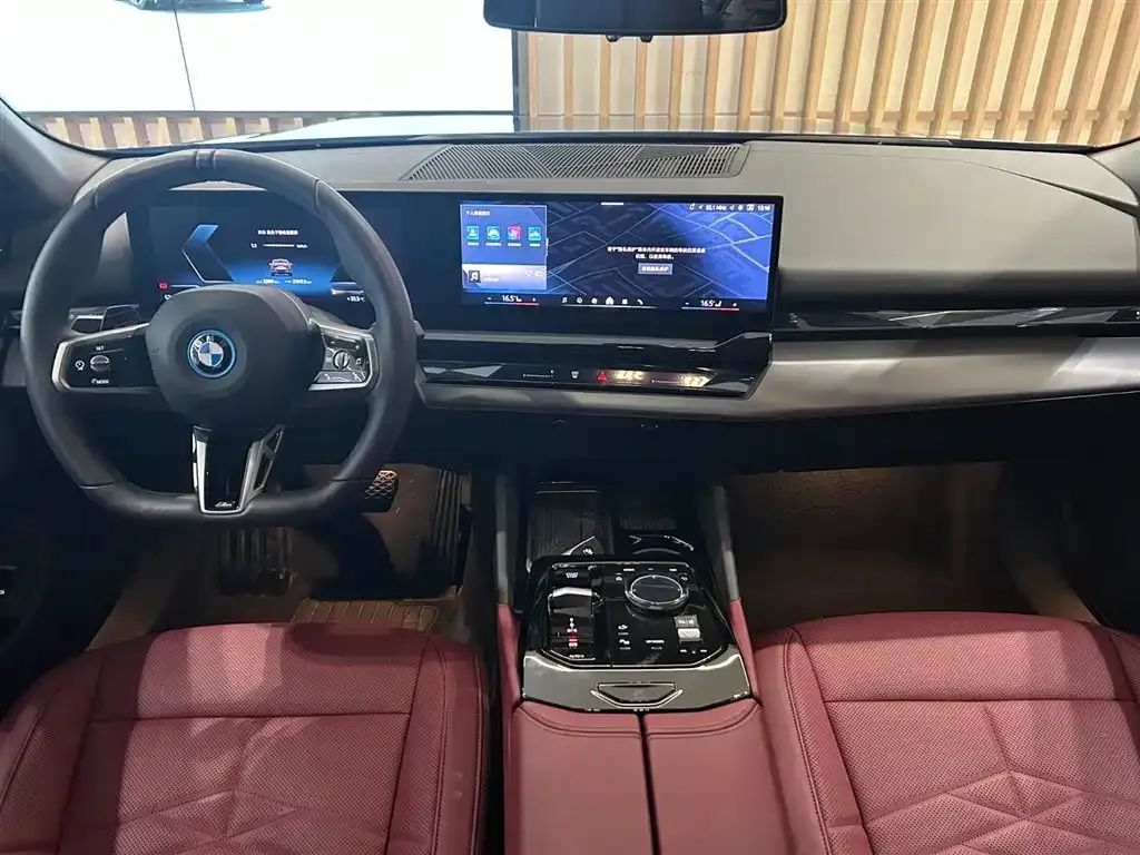 BMW i5 — фото 3