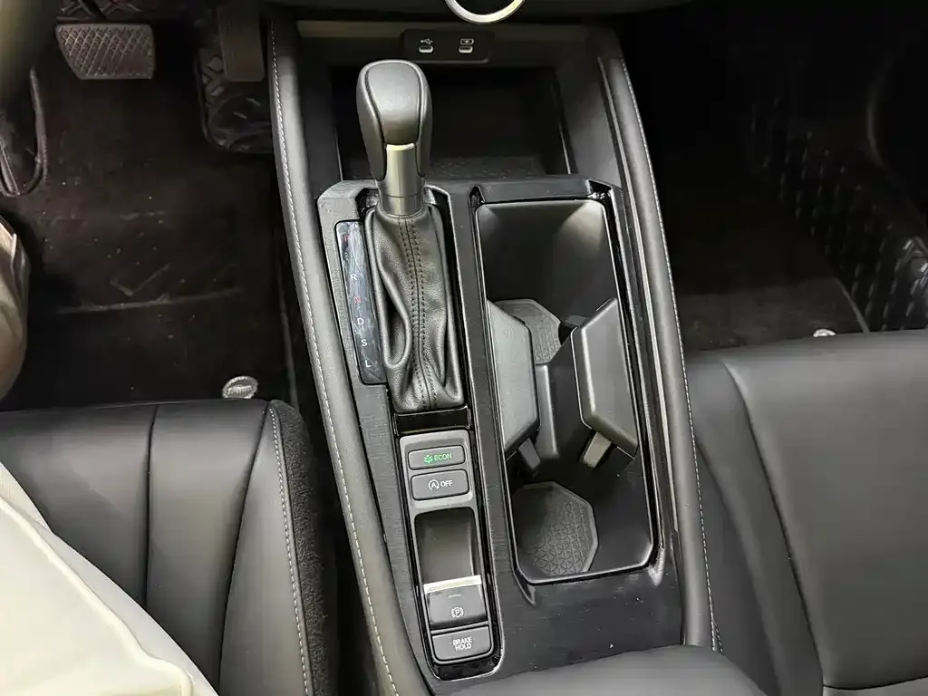 Honda Inspire 2024 из CN, фото 7