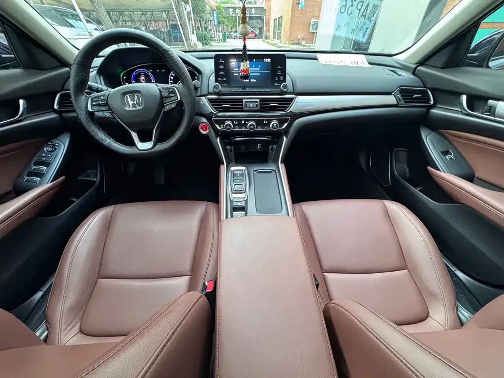 Honda Inspire — фото 4