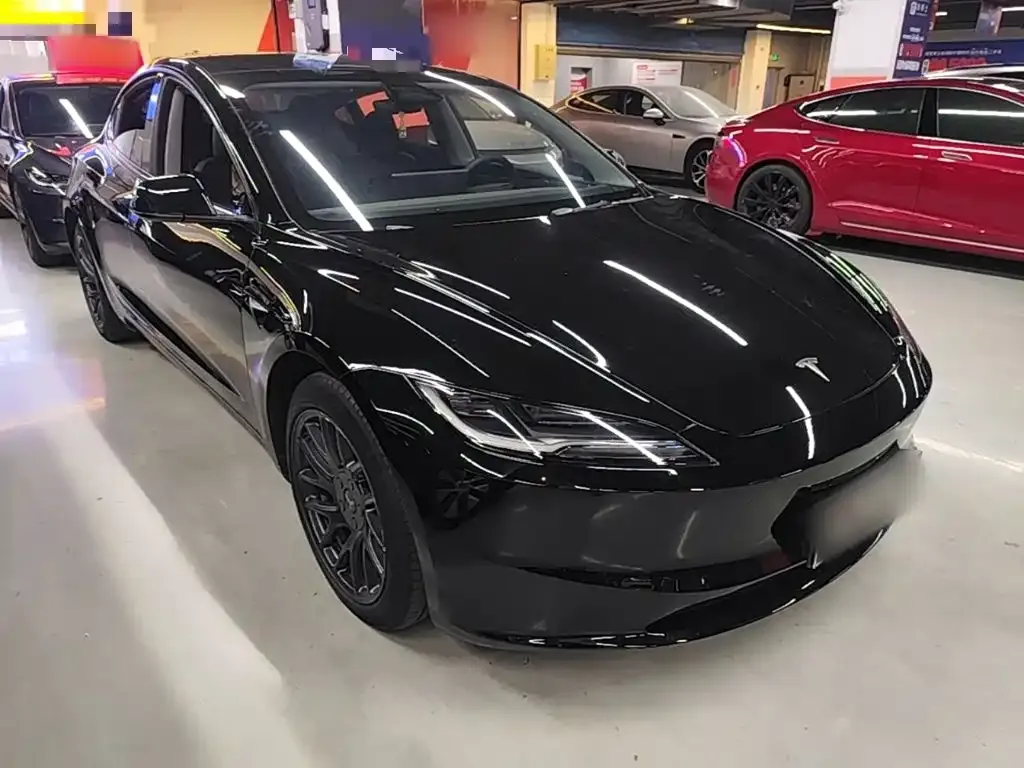 Tesla Model 3 — фото 3