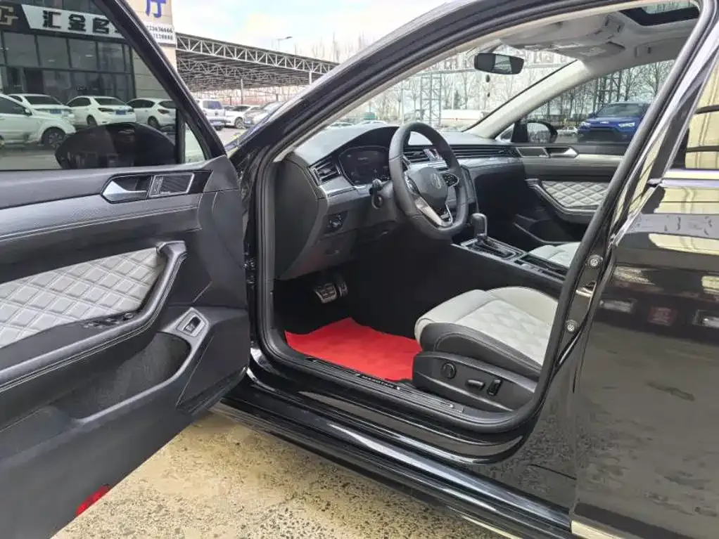 Volkswagen Magotan 2023 из CN, фото 2
