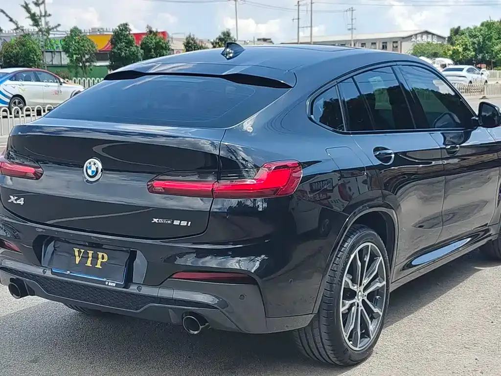 BMW X4 — фото 8