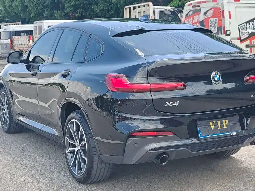 BMW X4 — фото 6