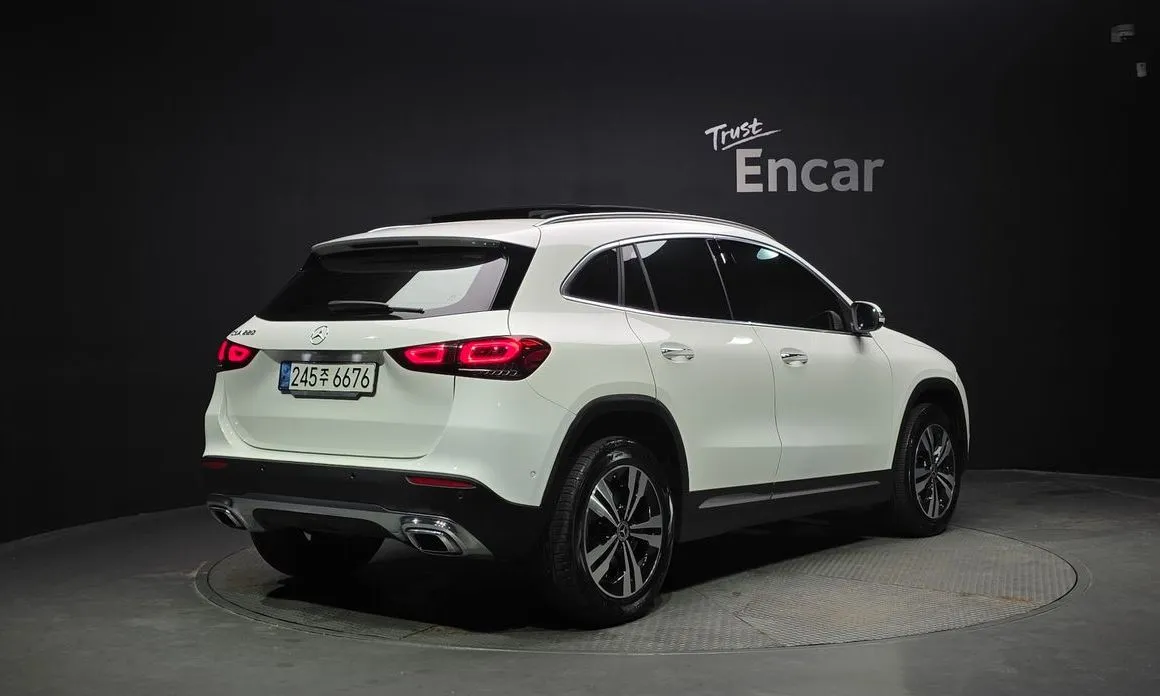 Mercedes-Benz GLA-Class — фото 6