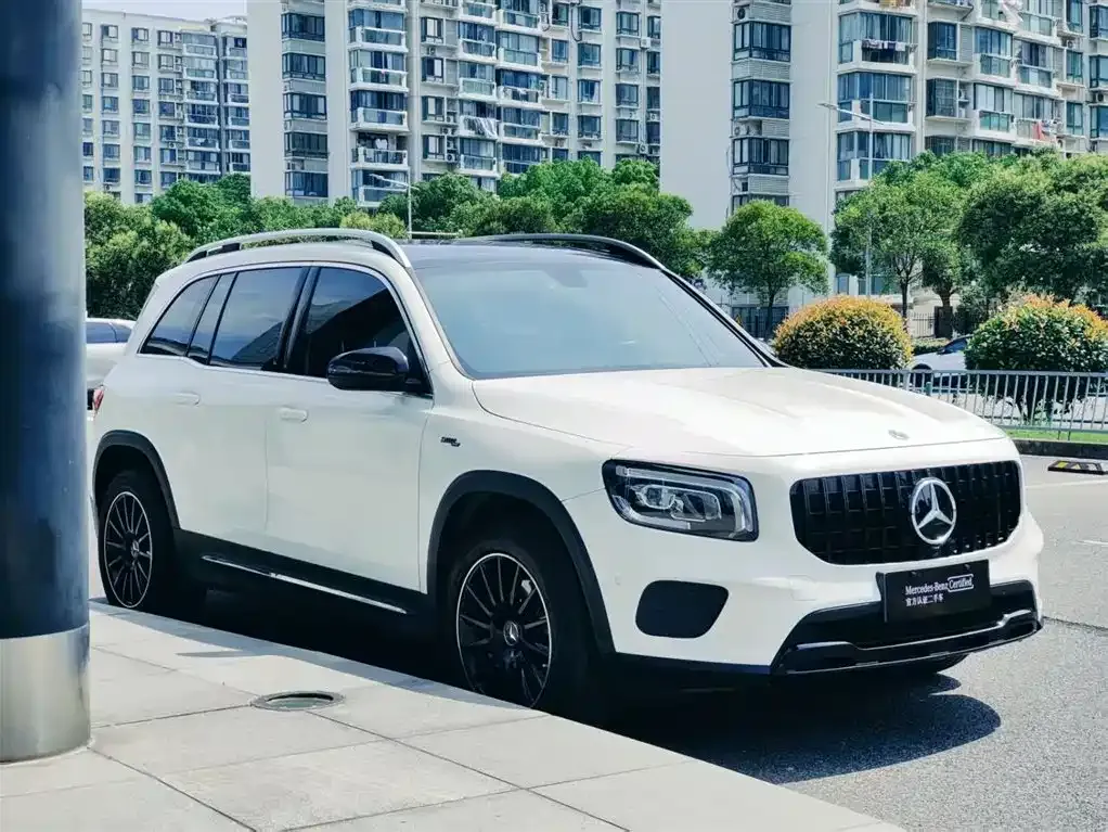 Mercedes-Benz GLB — фото 2