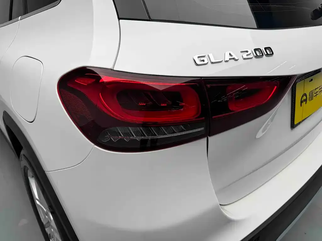 Mercedes-Benz GLA — фото 2