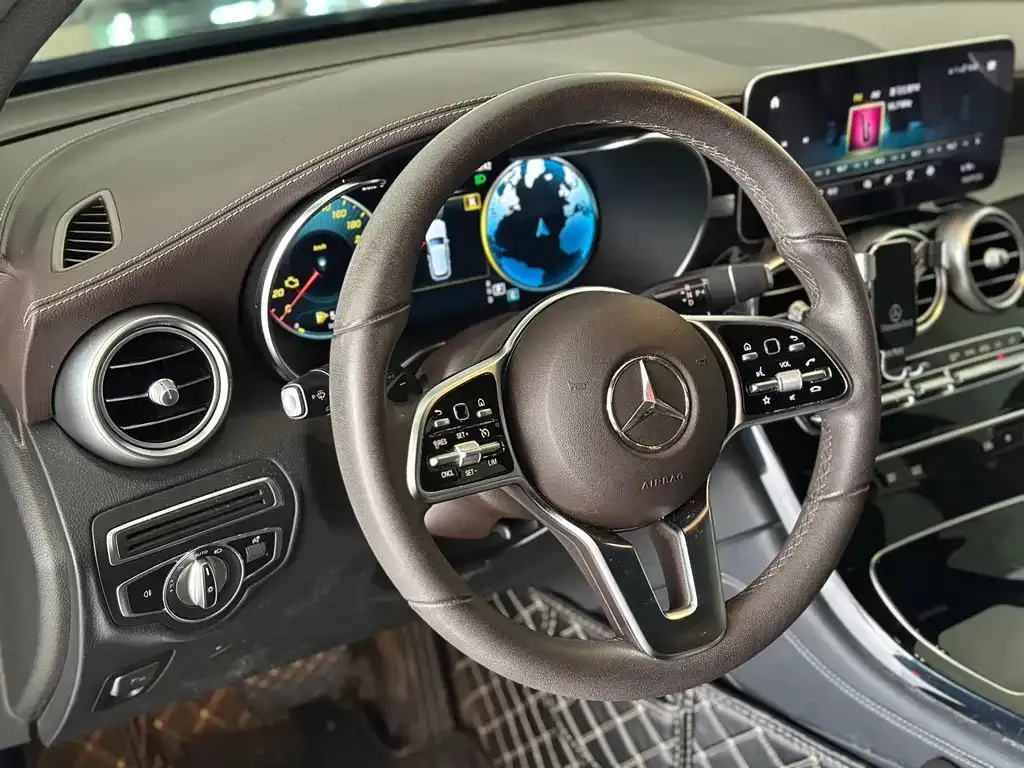 Mercedes-Benz GLC — фото 3