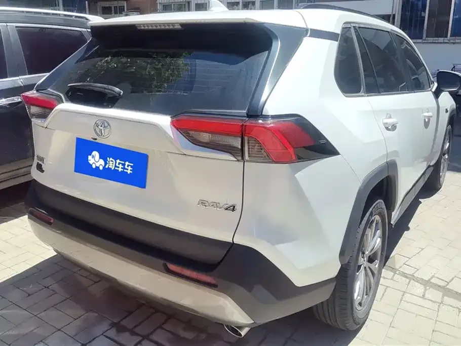 Toyota RAV4 2024 из CN, фото 8