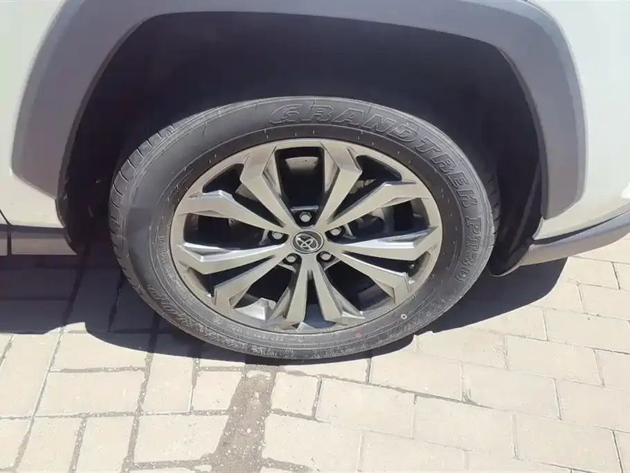 Toyota RAV4 2024 из CN, фото 7