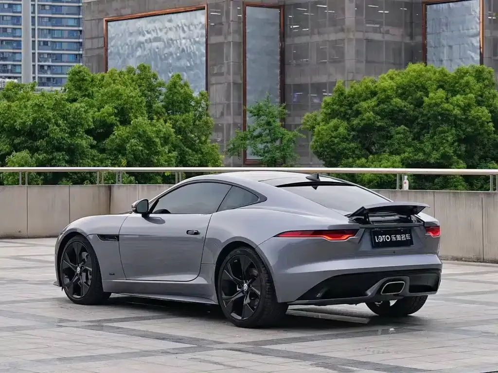 Jaguar F-TYPE — фото 7