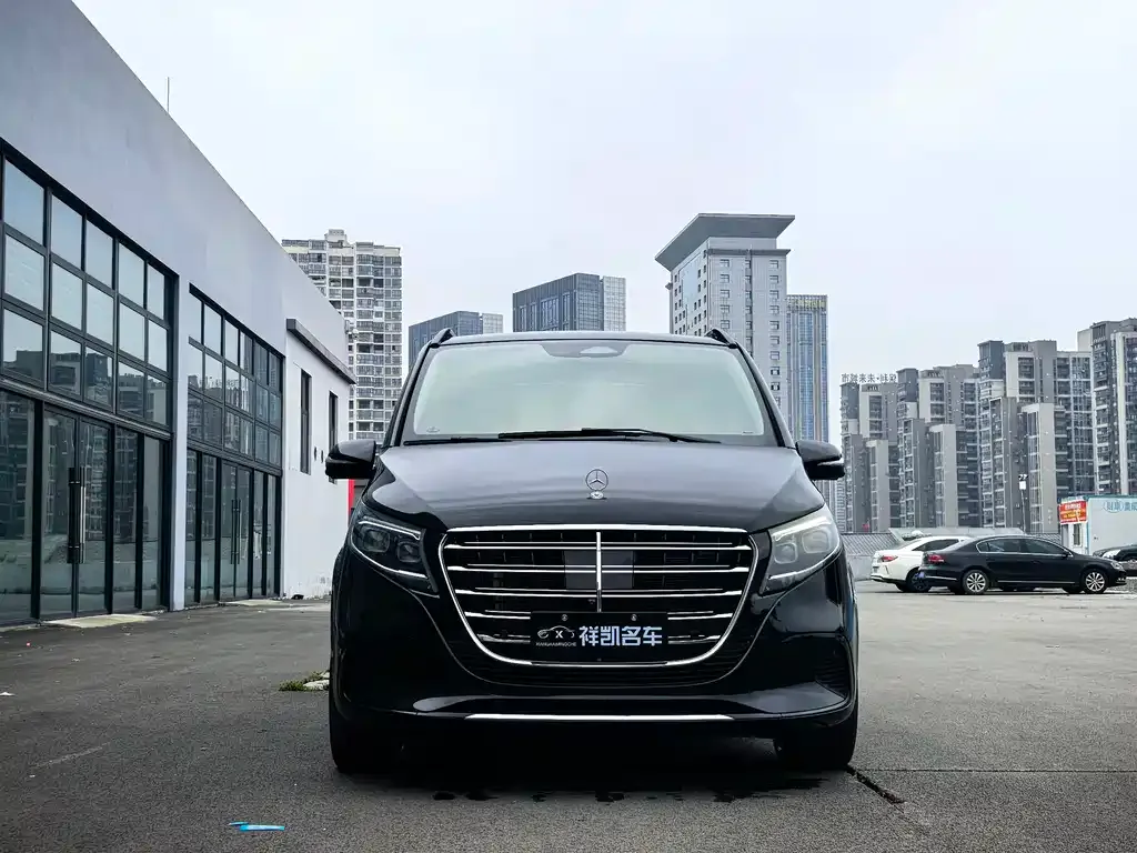 Mercedes-Benz V-Class — фото 4